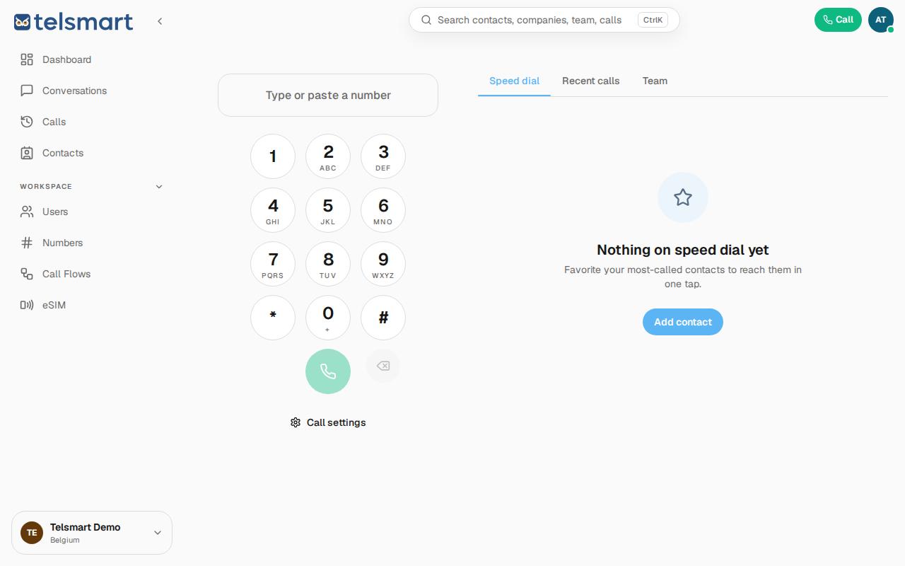 The calling screen with keypad.